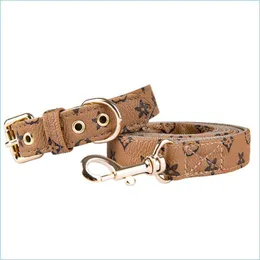 Hundkrage Leashes Designer Dog Collar Leases Set Classic Old Flower Mönster mjuka justerbara PU -läderkrage för små medium D OTN0B