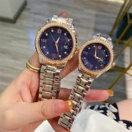 Vestidos amantes Hombres Mujeres Relojes Top Brand Designer Relojes de pulsera de diamantes Banda de acero inoxidable completa Reloj de cuarzo regalo para man225d