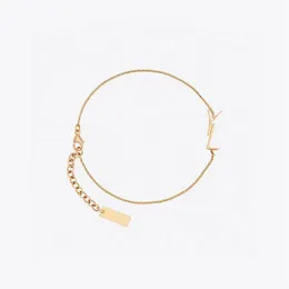 Pulsera de diseño Estilo clásico Moda simple Pulsera de mujer de alta calidad con caja de regalo 301T