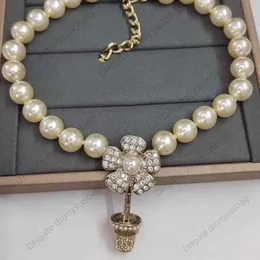Designer de jóias colar novo pequeno perfumado pérola vaso de flores colar feminino estilo luxo colar corrente pescoço avançado