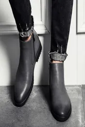 Scarpe economiche da uomo di moda Vendita 2020 nuovi stivali da uomo casual Martin di moda scarpe in pelle inferiori di grandi dimensioni di alta qualità5186590