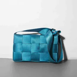 Handbag Bottegass Bag Designer Bags Canvas Woven Women's 2023 Spring and Summer Minority Cassette Pillow Small Square Single Shoulder Venetass Leather Cy