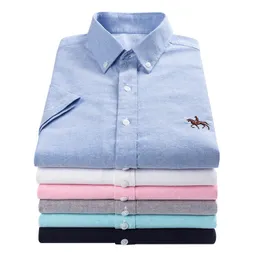 Camicie casual da uomo Camicia estiva in cotone 100 di qualità Oxford Manica corta Ricamato Cavallo Abito solido Uomo Taglie forti 5XL 6XL 230907