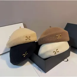 Beralar 2023 Beralar Tasarımcı Beanie Simge Şapka Kış Şapkası Bere Lüks CE Marka Sıradan Kadınlar Beret Hatta Pamuk Moda Sokak Şapkaları Metal Casquette takılı şapkalar Berr