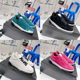 Designer Casual Shoes Women Sneakers Suede Calf Leather Shoe Deerskin Panda Shoes Fashion Breathable Solid Color Lace-up Outdoor Sneaker