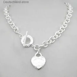 Anhänger Halsketten Design Damen Silber TF Stil Halskette Kette S925 Sterling Silber Schlüssel Herz Liebe Ei Marke Charm NEC H0918 Q230908