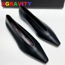 Классические туфли XGRAVITY Европейская и американская мода Элегантная женская обувь с V-образным вырезом Модная женская обувь на плоской подошве Женская обувь из натуральной кожи Повседневная обувьc322 230907