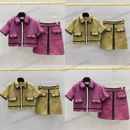 Kvinnors tvådelar Dress Casual Suits Letters Woman Jacketrockar för kvinnor Kort ärm blixtlås Jacka Cool Girls Streetwear Set