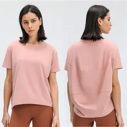 L079 Round Neck T Shirts Lady Yoga الزي ألوان صلبة ألوان رياضية قمم الفتاة قميص اللياقة الناعم مريح مناسبة أعلى ملابس غير رسمية 279W