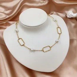 Lyxdesigner bokstäver hänge halsband guldpläterade kristall pärla strass turkos halsband kvinnor juveler tillbehör