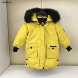 Projektant ubrania dla niemowląt moda w dół płaszcz dziecięcy zimowa kurtka chłopcy kaptur długie styl dziecko grube zimowe zniszczenie