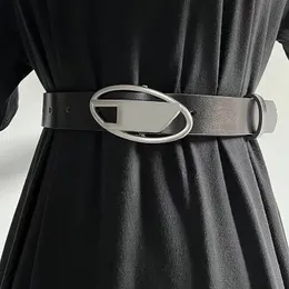 أحزمة مصممة فاخرة ماركات أزياء للنساء Cowskin ceintures للرجال النسائية العصرية السود