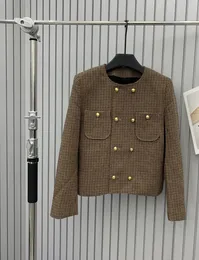 Celi1 New Designer Wool 코트 디자이너 재킷 여성 2023 Winter Jacket 여성 재킷 패션 금속 버튼 코트 패션 디자이너 짧은 치마 생일 선물