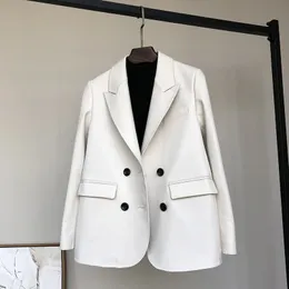 2023 Haining manteau en cuir printemps nouveaux vêtements en cuir véritable femme costume col en cuir véritable en peau de mouton mode manteau à double boutonnage