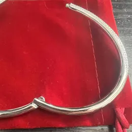 Lyxiga bröllopsarmband kvinnor man guldpläterad manschett nagelarmband full diamantarmband för älskare smycken för alla hjärtans dag2330