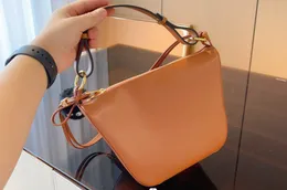 حقائب Luxurys Handles Women Underarm حقيبة مصممة حقيبة عالية الجودة أرجوحة Hammock Hobo Crossbody أكياس أنيقة خفيفة الوزن المحافظ Zhuci003