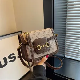 DHgate.com:2023 New Single Shoulder Bag for Women, Versatile