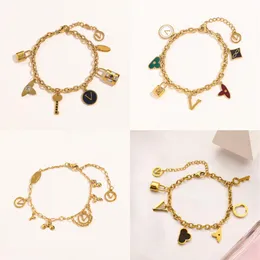 2022 pulseiras mulheres pulseira corrente designer jóias clássico vários estilos 18k banhado a ouro aço inoxidável amor presente pulseira cuf311g