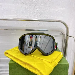 نظارة شمسية مصممي السيدات GG نظارة شمسية مصمم تزلج Goggle Goggle Genses UV400 قناع نظارة شمسية في الهواء الطلق نظارات مقاومة للرياح