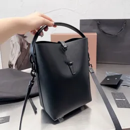Drawstring High quality Luxury Handbag Woman Leather bucket bag LE37 Gold hook buckle open and close bright-faced cow leather single shoulder crossbody handbag