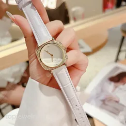 Relógio 32mm artesanal de couro de bezerro/cinto de aço com fivela de arco conjunto de diamantes Mossant relógio de aço inoxidável de alta qualidade Relógio de diamante