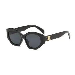 Full Frame Designer Solglasögon för kvinnor Fashion Gold Letters Shades Eyewear Vintage Sun Glasses Mens Ins Popular Color Putdoor Semester -7