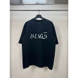 Projektant T-shirty Bluencigs Bluzy Męskie bluzy Paris Summer Graffiti Lett Hafdery krótkie rękaw B Para luźna i prosta wszechstronna koszulka połowa