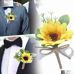 Flores decorativas Grinaldas 2 Pcs Girassol Boutonniere Para Homens Noivo Amarelo Com Pinos Buttonholes Groomsman Broche Q230825 Gota Entregar Dhrl0