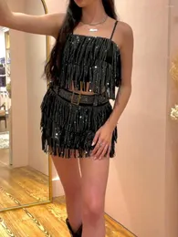 Tvådelt klädkvinnor 2 datorer outfit set ärmlösa paljetter Sling Crop Top Tassel Mini kjol med Belt Party Clubwear