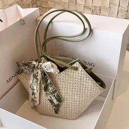 Btteca vanata luxury Woven woven tote bags for Sale for Online Store High Capached Woven Ribbon Bage Bowknot Beach Grass Veet