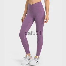 Pantaloni attivi Pantaloni da yoga da donna Pantaloni sportivi a vita incrociata Leggings Borse a doppio inserimento laterale Senza Tline Pantaloni corti ad alta elasticità Novità in Europa e America VE