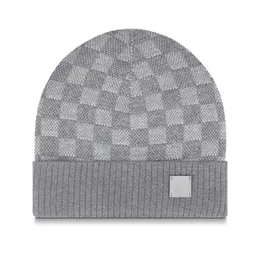 Autumn and Winter Sports Style Designer beanie Hat Men's and Women's cap Outdoor Vacation Checker Metal Letter Printing casquette