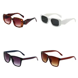 Модельер Ретро Классические солнцезащитные очки для мужчин и женщин Защита UV400 Легкий пакет Вечерние винтажные очки в широкой оправе для девочек с коробкой