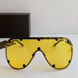 Ny individuell Bigrim i ett stycke solglasögon UV400 UV400 Polariserade lätta glasögon Fashion Star Model Style Nightvision Yellow Driving Goggles Fullset Fall