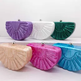2022 Women's New One Shoulder Diagonal Straddle Bag Half Round Shell Acrylic Bag Fashion Wedding Dinner Handbag 230913
