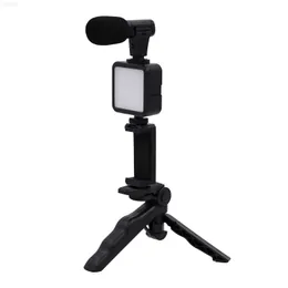 Selfie Monopods Smartphone Vlog LED Kit de luz de vídeo com tripé Microfone Sapata fria Braçadeira de telefone Suporte remoto para fotografar L230913