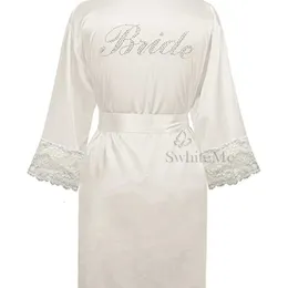 Kvinnors sömnkläder LP004 Wedding Bride Bridesmaid Floral Robe Satin Rayon Bathrobe Nightgown for Women Kimono Flower Plus Size 230912