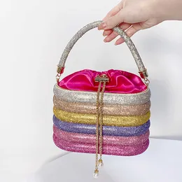 Gu Ling Jing Guai Luggage 2023 New Fashion Dinner Bage Women's Diamond Chain Pearl Bag Handbag大容量230914