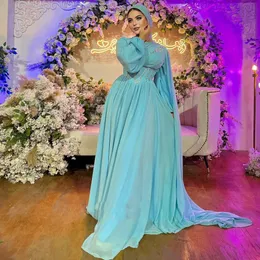 Himmelblaue muslimische Abendkleider, Puffärmel, Perlenstickerei, formelles Chiffonkleid, plissiertes Chiffon-Kaftan-Kleid für besondere Anlässe