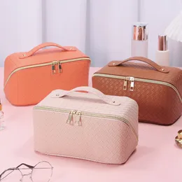 Custodie per cosmetici Custodia per cosmetici retrò a rombo Borsa per trucco portatile di lusso in PU per viaggi Borsa per il trucco da donna di grande capacità Custodia quadrata di qualità 230914