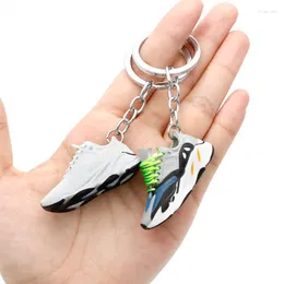 Keychains 3D 키 체인 운동화 신발 모델 백팩 남자 친구 생일 파티 선물 고품질 키 링