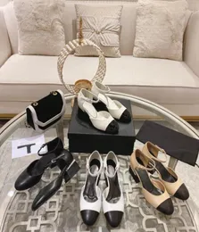 2022 Mary Janes Sandal Dance Shoes Ballerinas Sandal 디자이너 럭셔리 여성 진주 굽있는 캘리 스킨 모방 진주 1802344