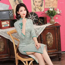 Etniska kläder 2023 Spring Elegant Literary Plaid Fresh Mid-Sleeve Cheongsam Slim Daily Chinese Traditional Style Evening Dress for Women