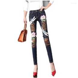 Dżinsy damskie wiosna jesienna chuda haft lotosu cekinowy Dragonfly Hole Slim Denim Pencil Spodnie Kobieta