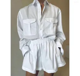Kvinnors shorts 2023 Street mode avvandla krage dubbel fickdekoration överdimensionerad skjorta elastisk midja