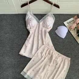 Kvinnors sömnkläder Summer Suspender Pyjamas Set Lingerie Women Sexig rem TRAPSHORTS PAJAMA POUR FEMME LACE Satin Nightsuits Homewear