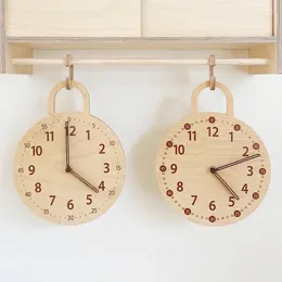 壁の時計ソリッドウッドサイレントクロックリビングルーム装飾デジタル子供用ベッドサイド装飾テーブル