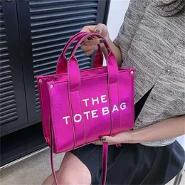 Borsa a tracolla a spalla singola con lettera di rientro per il viso luminoso perlato da donna 2023 di tendenza del Giappone e della Corea del Sud Codice43