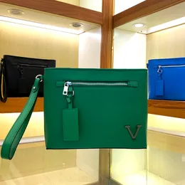 Nuove pochette di alta qualità Borse da toilette Borse per iPad Borse da ufficio da uomo da donna con borse antipolvere scomparti per carte pochette di marca