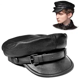 Basker unisex sydkoreansk stil äkta läder monterad platt militär hatt för man kvinna personlighet lokomotiv punk svart baseball mössor 230915